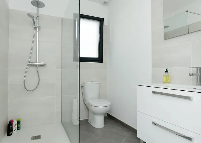 Сasa de vacaciones Maison Moderne Pres Aiguillon - 2 Chambres, Terrasse, Jardin, Parking - Calme Et Confort - Fr-1-420-63