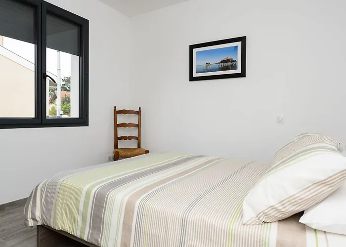 Сasa de vacaciones Maison Moderne Pres Aiguillon - 2 Chambres, Terrasse, Jardin, Parking - Calme Et Confort - Fr-1-420-63 *